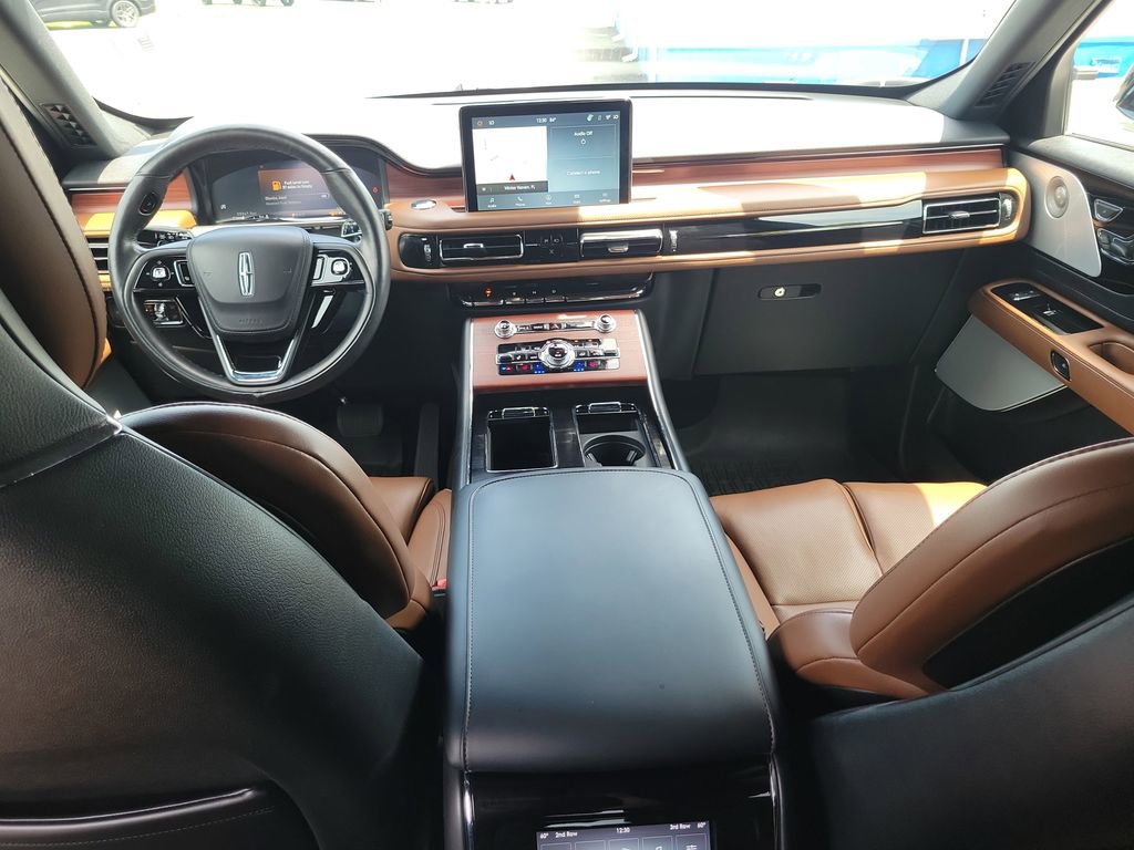 Certified 2022 Lincoln Aviator Reserve w/ Equipment Group 201A AWD/4WD image 11