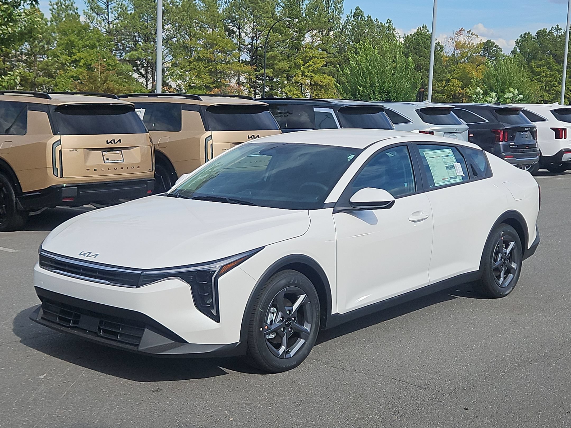 New 2026 Kia K4 FWD image 3