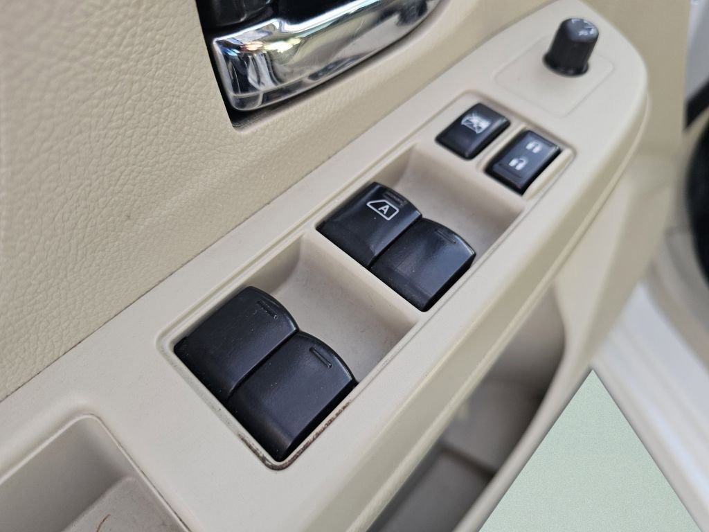 Used 2014 Subaru Impreza 2.0i Premium w/ All-Weather Package w/CVT image 28