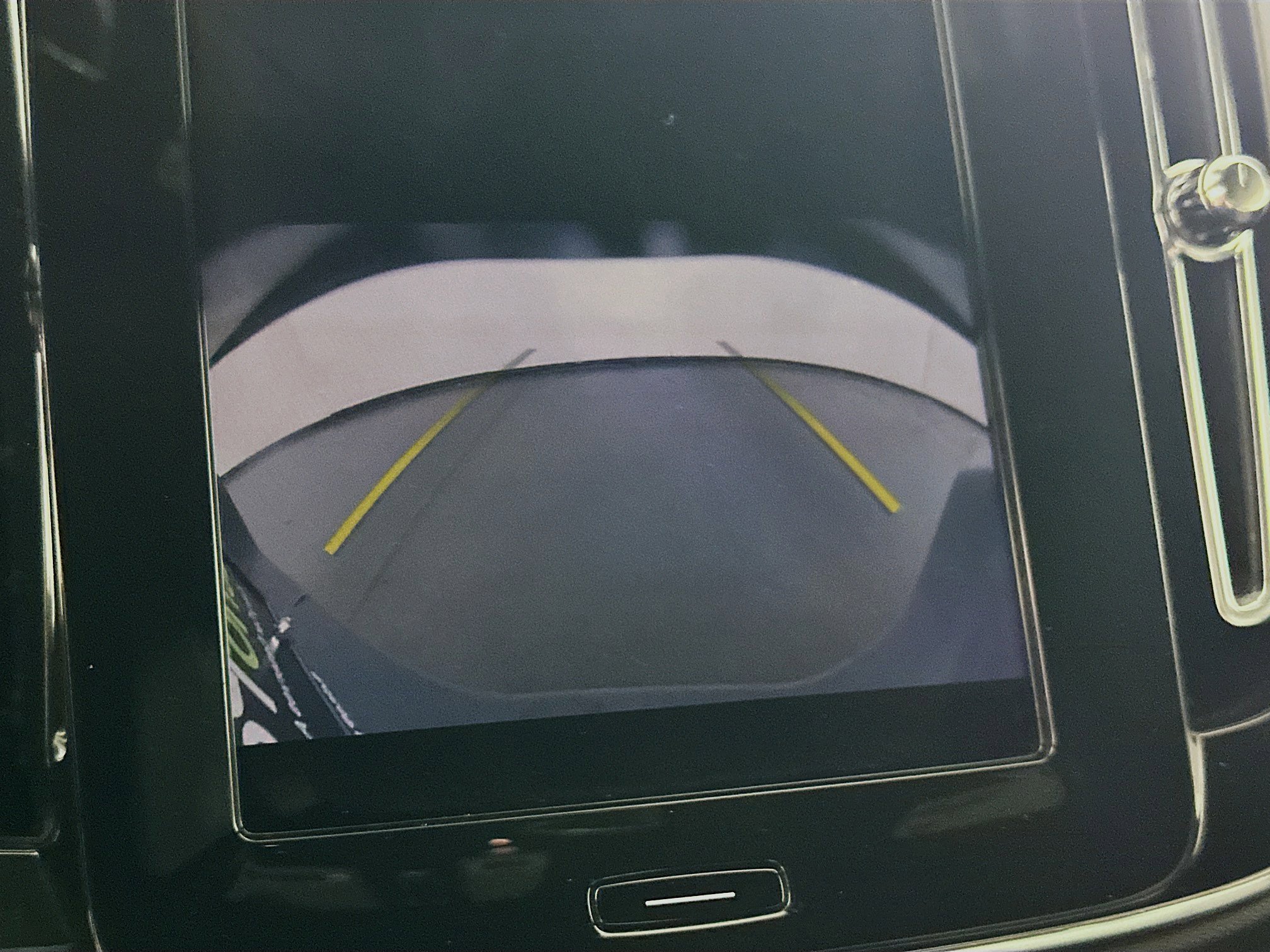 Used 2024 Volvo XC40 B5 Core image 23