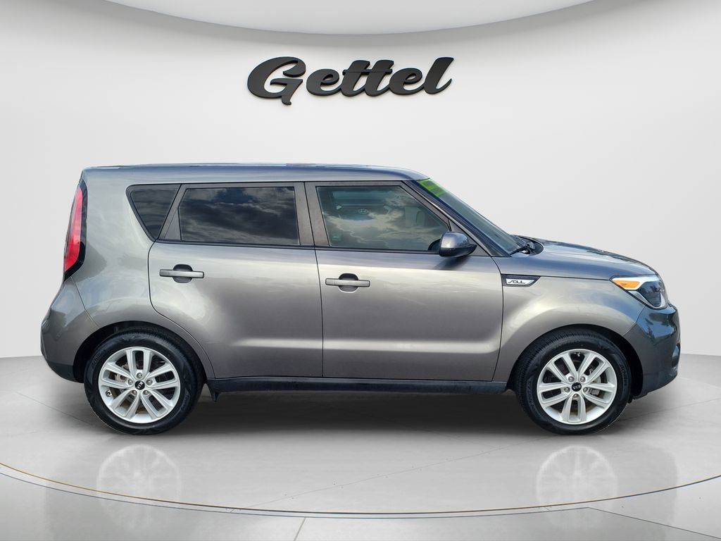 Used 2019 Kia Soul + FWD image 4