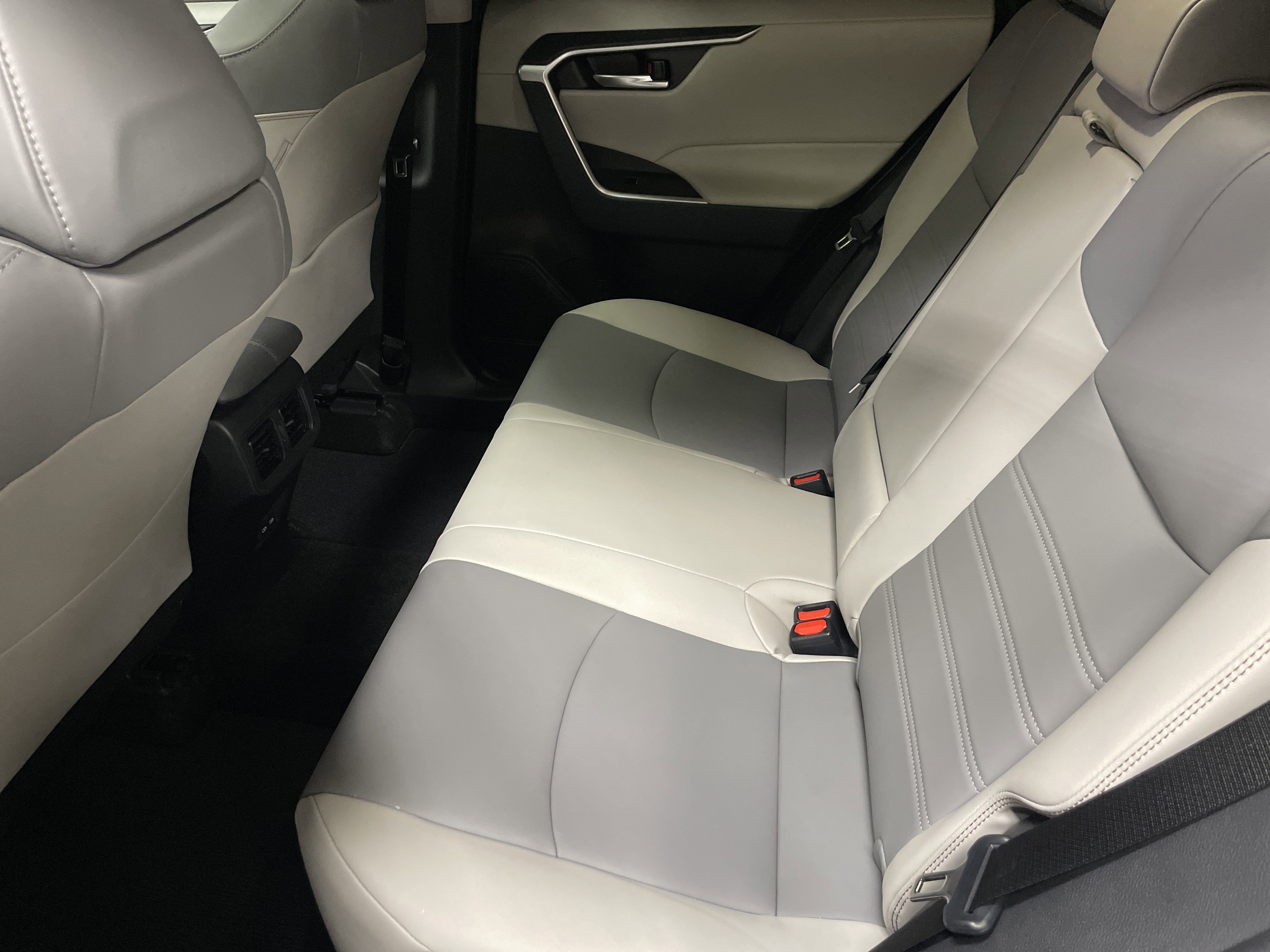 Used 2024 Toyota RAV4 XLE Premium w/ Weather Package image 32