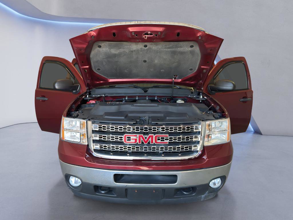 Used 2014 GMC Sierra 2500 SLE w/ SLE Preferred Package AWD/4WD image 8