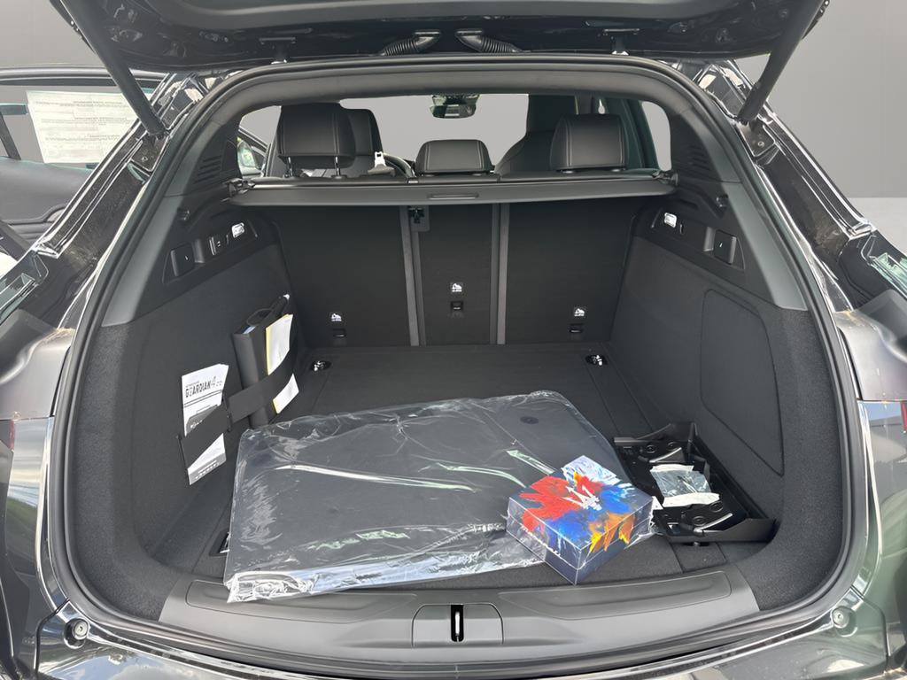 New 2025 Maserati Grecale Trofeo image 34