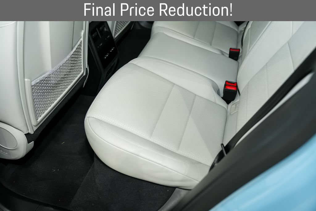 Used 2025 Porsche Macan 4S Electric AWD/4WD image 39