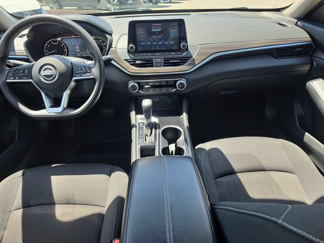 Certified 2024 Nissan Altima 2.5 SV FWD image 12
