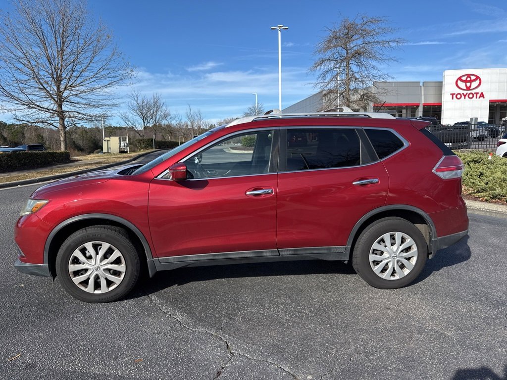 Used 2016 Nissan Rogue S w/ Appearance Package image 3