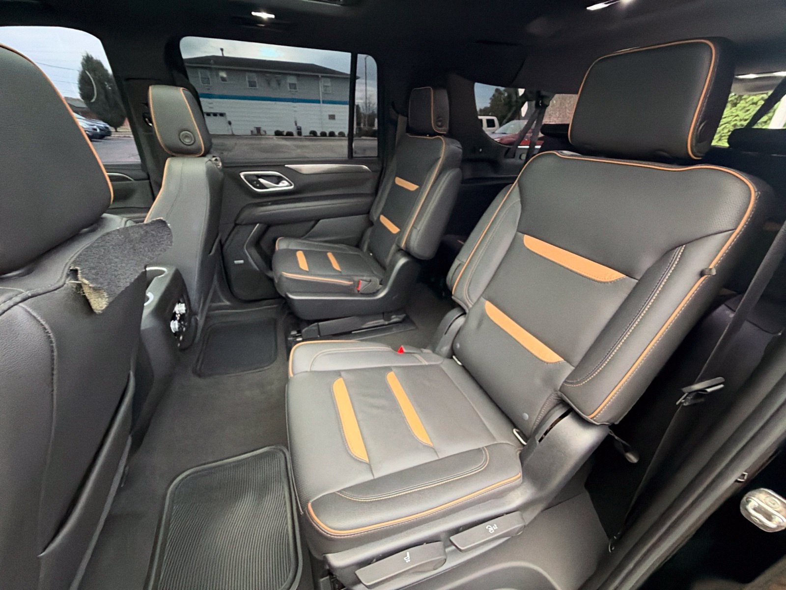 Used 2021 GMC Yukon XL AT4 w/ Rear Media and Nav Package AWD/4WD image 25