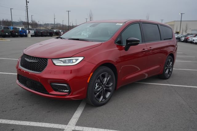 New 2026 Chrysler Pacifica Select FWD image 3