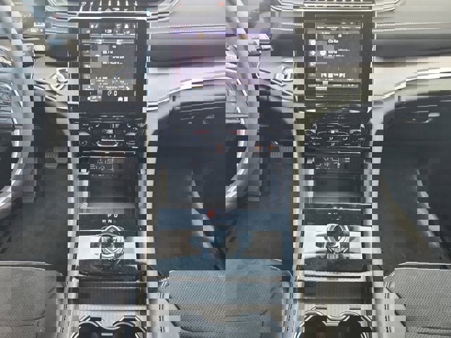 Used 2024 Jeep Grand Cherokee L Altitude image 11