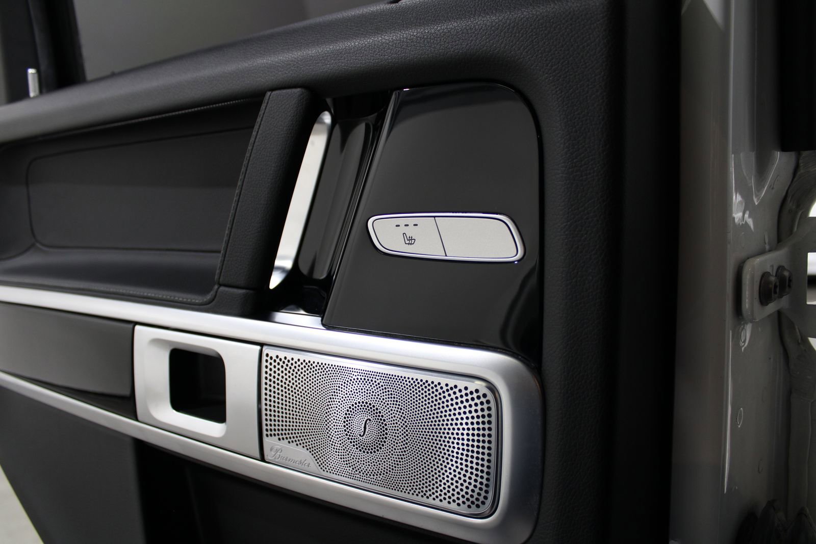 Used 2020 Mercedes-Benz G 550 image 34