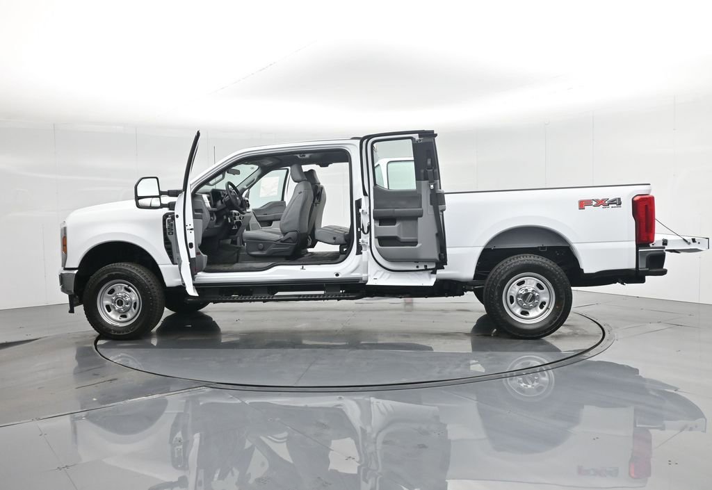 New 2026 Ford F350 XL w/ FX4 Off-Road Package AWD/4WD image 36