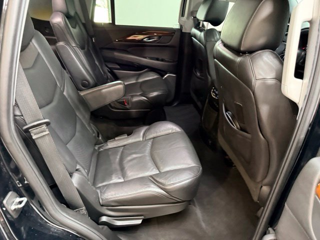 Used 2018 Cadillac Escalade Premium Luxury AWD/4WD image 43