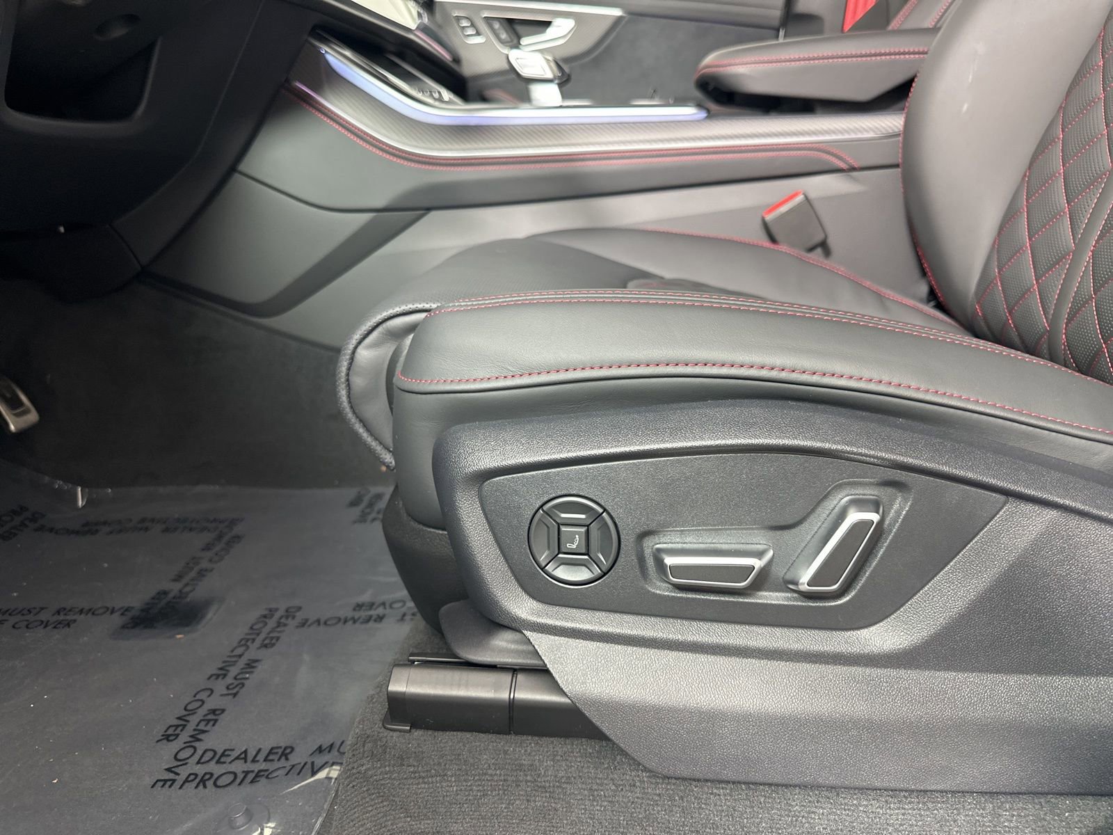 New 2026 Audi SQ8 Prestige image 12