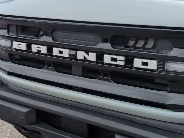 Used 2024 Ford Bronco Outer Banks AWD/4WD image 13