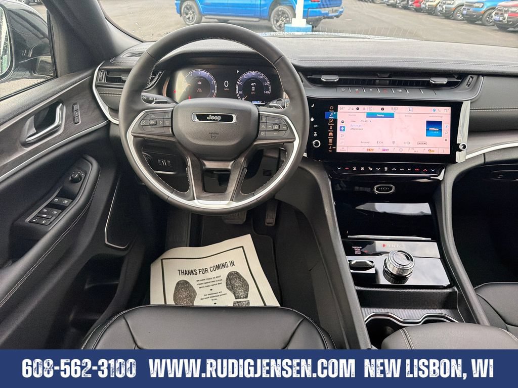 New 2026 Jeep Grand Cherokee L Limited w/ Limited Altitude Package AWD/4WD image 13