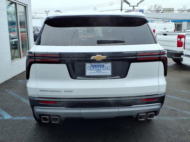 Used 2026 Chevrolet Traverse LT image 5