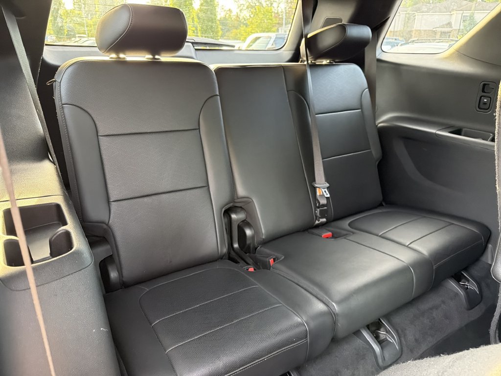 Used 2022 Chevrolet Traverse High Country FWD image 17