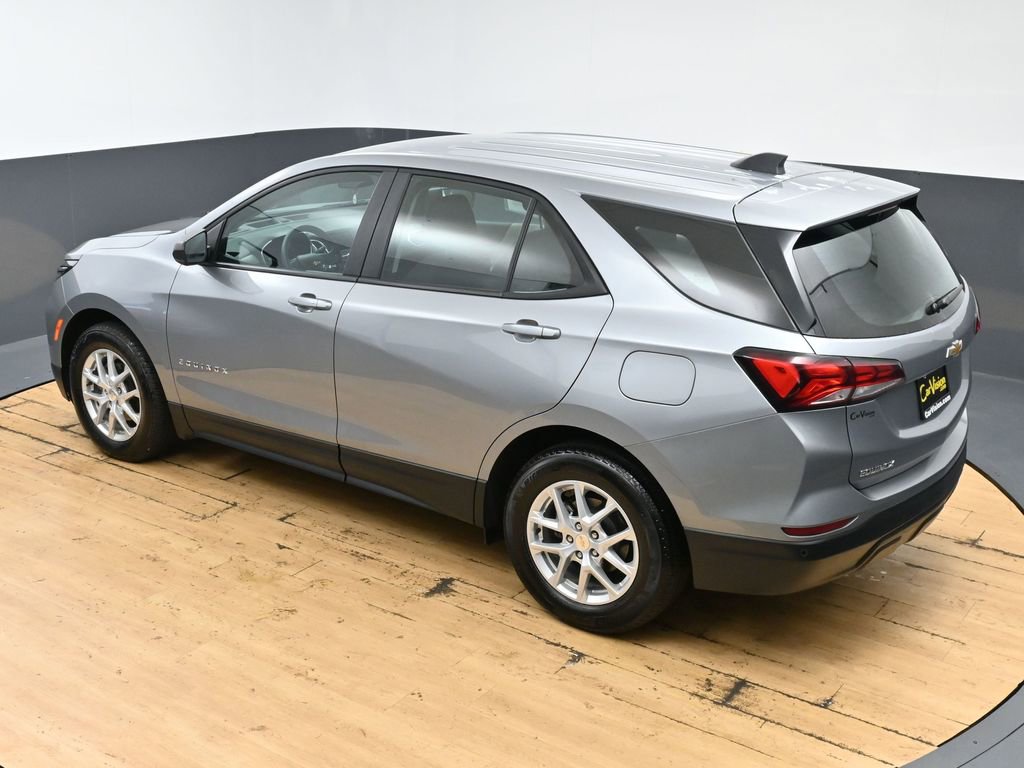 Used 2024 Chevrolet Equinox LS FWD image 43