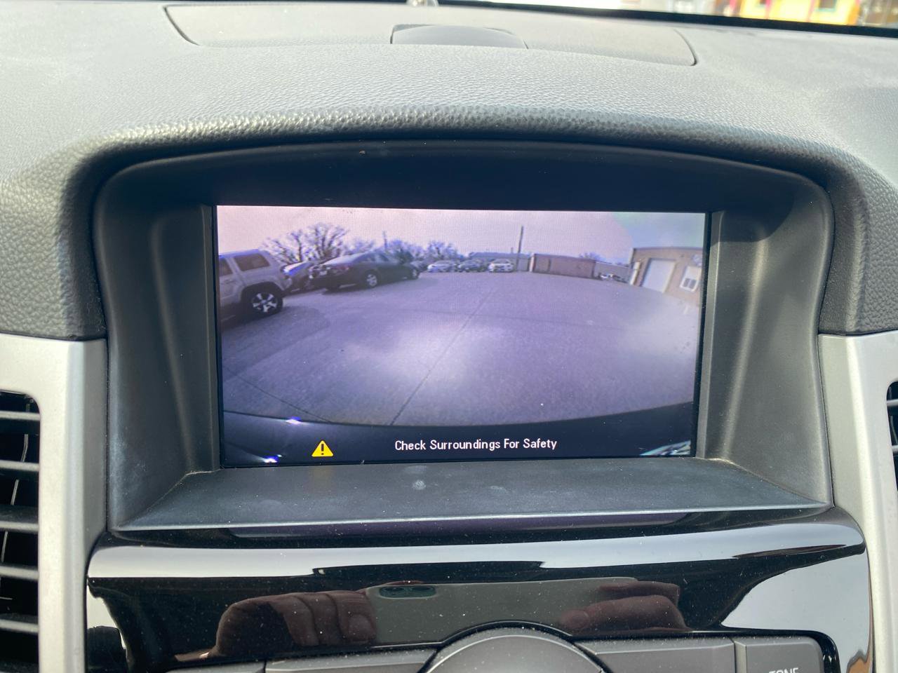 Used 2014 Chevrolet Cruze LT w/ Technology Package image 21