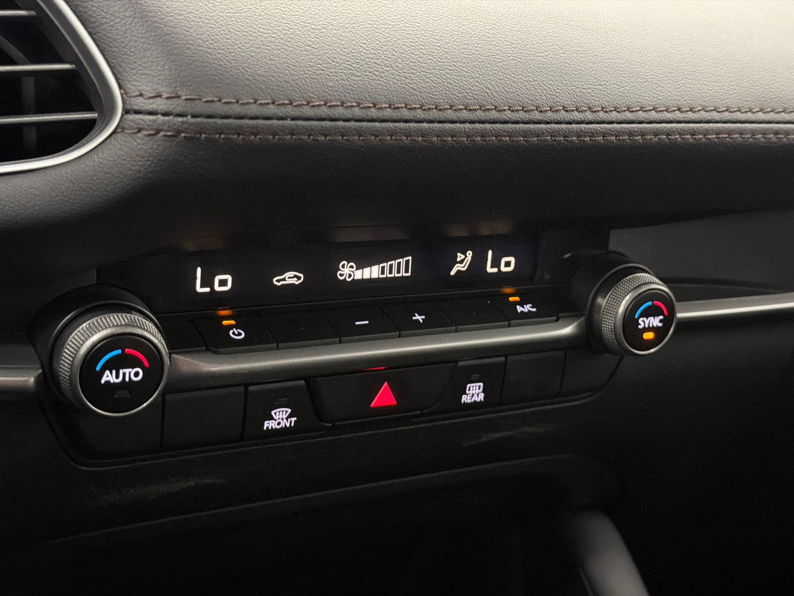 Used 2023 MAZDA MAZDA3 s image 23