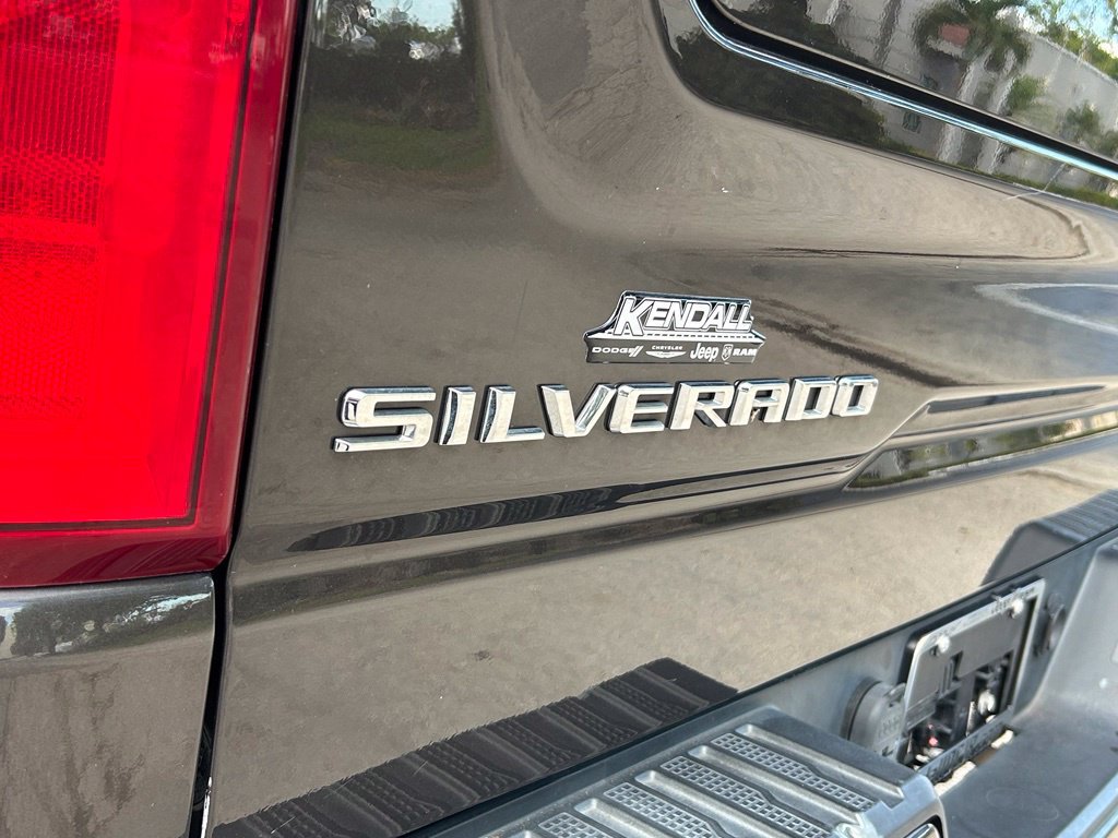 Used 2021 Chevrolet Silverado 1500 High Country AWD/4WD image 38