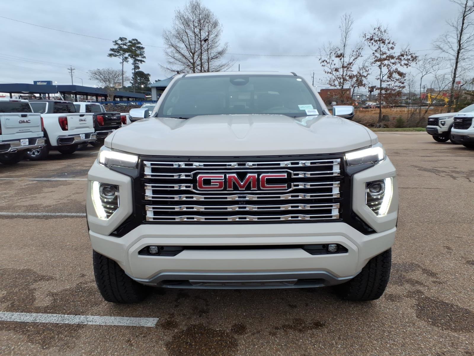 New 2026 GMC Canyon Denali image 2