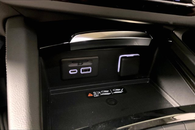 Used 2023 Buick Envision Avenir AWD/4WD image 15