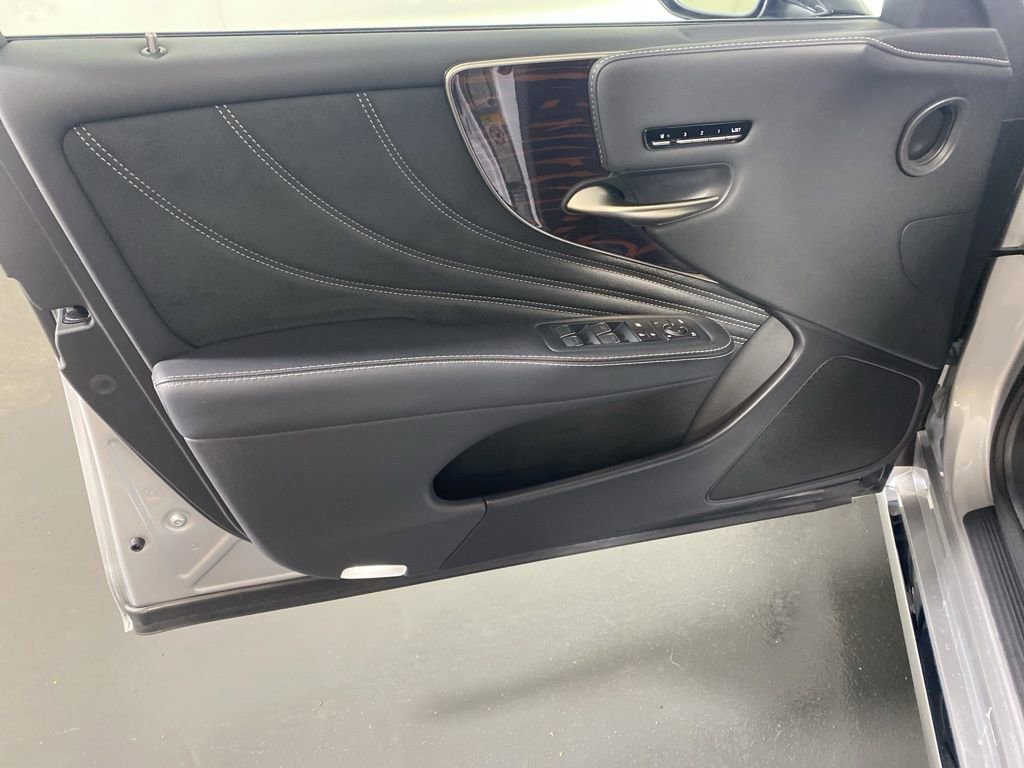 Used 2019 Lexus LS 500 AWD w/ Interior Upgrade Package image 24