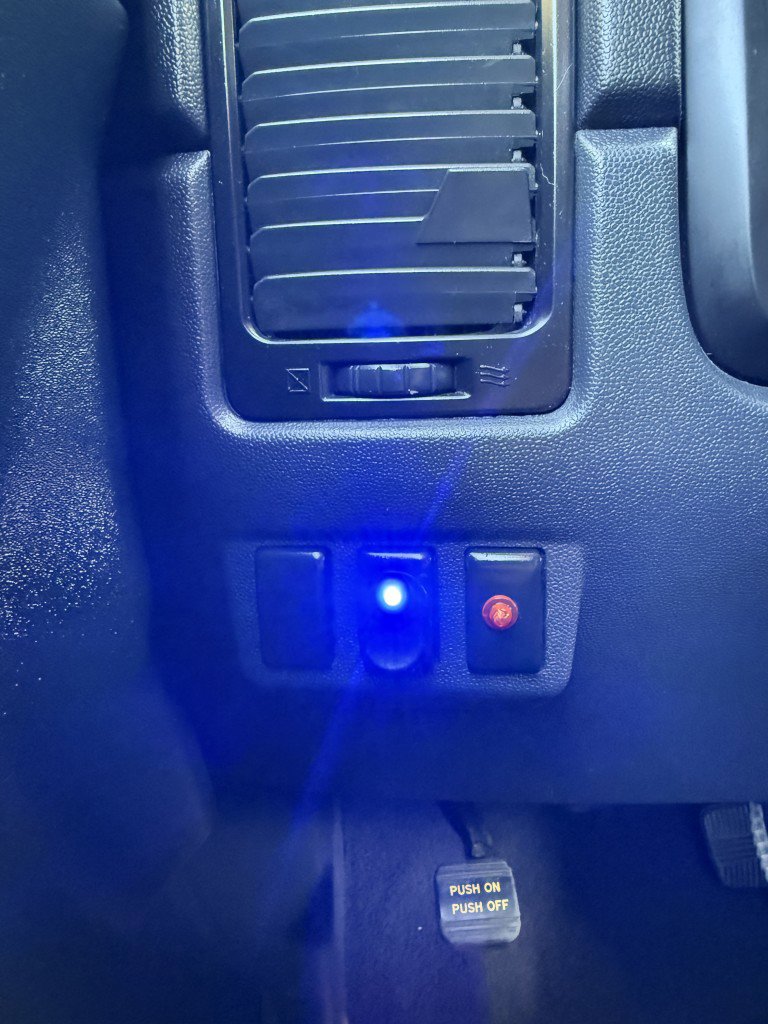 Used 2012 Nissan Titan SV image 35