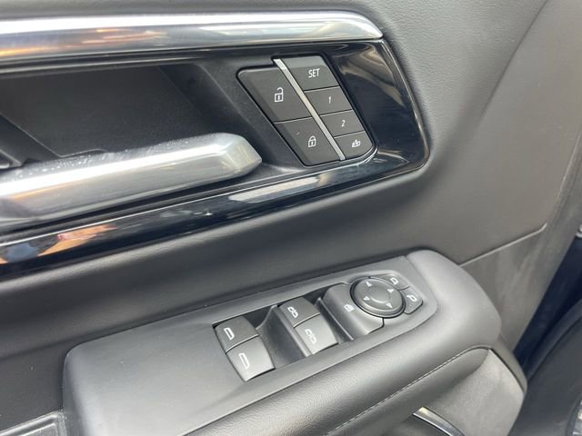 Used 2025 Chevrolet Tahoe Z71 AWD/4WD image 13