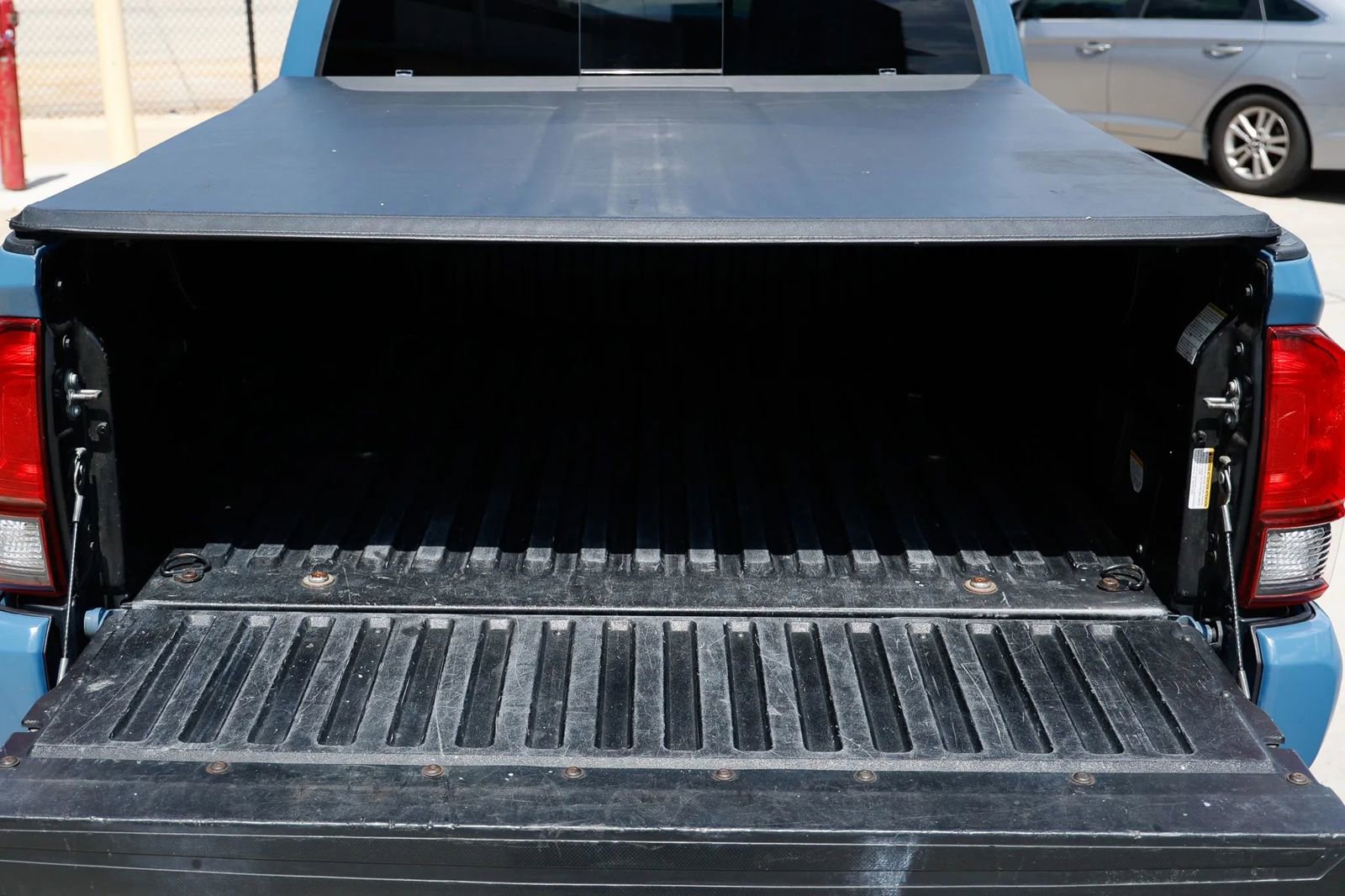 Used 2019 Toyota Tacoma TRD Sport RWD image 22
