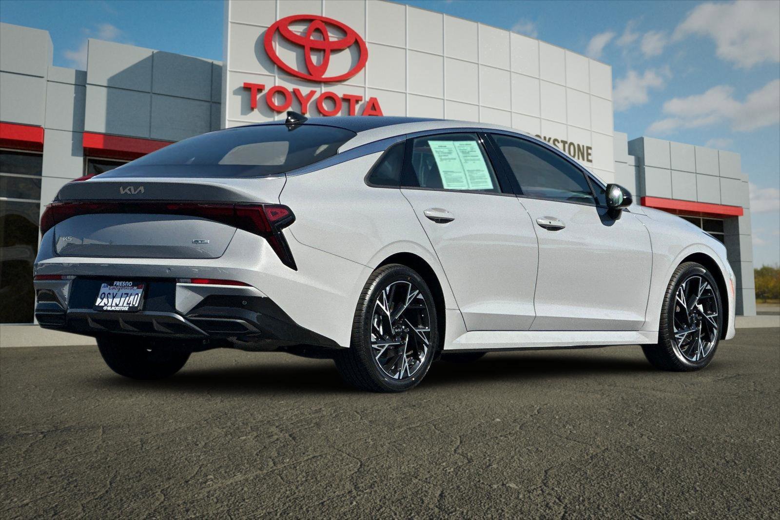 Used 2025 Kia K5 GT-Line w/ GT-Line Premium Package FWD image 3