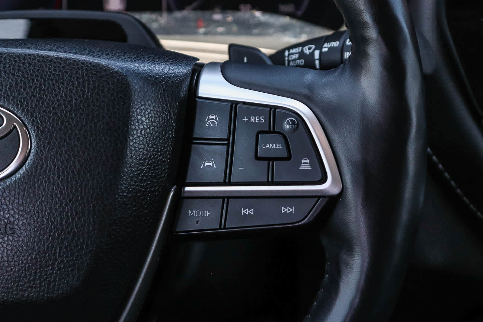 Used 2024 Toyota Grand Highlander AWD image 19
