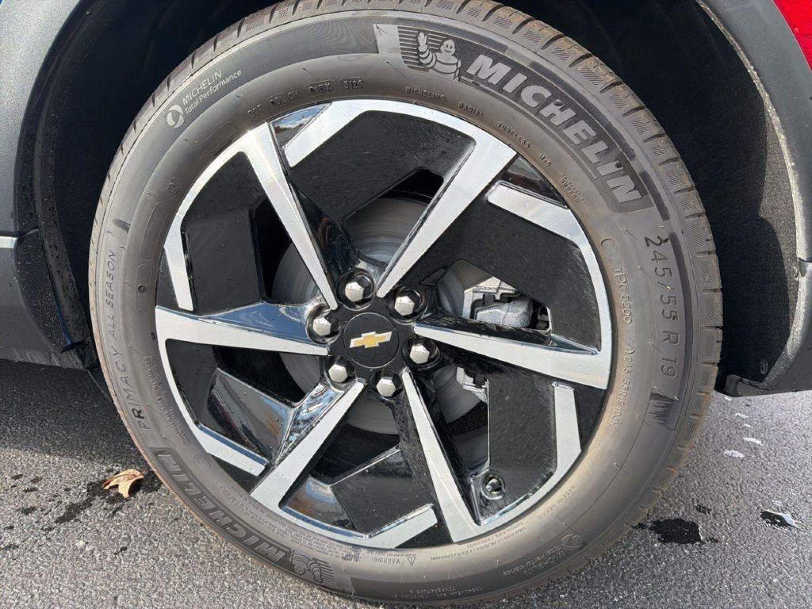 New 2026 Chevrolet Equinox EV LT FWD image 37