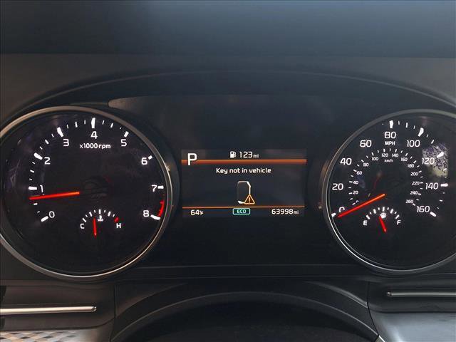 Used 2024 Kia Carnival LX image 10