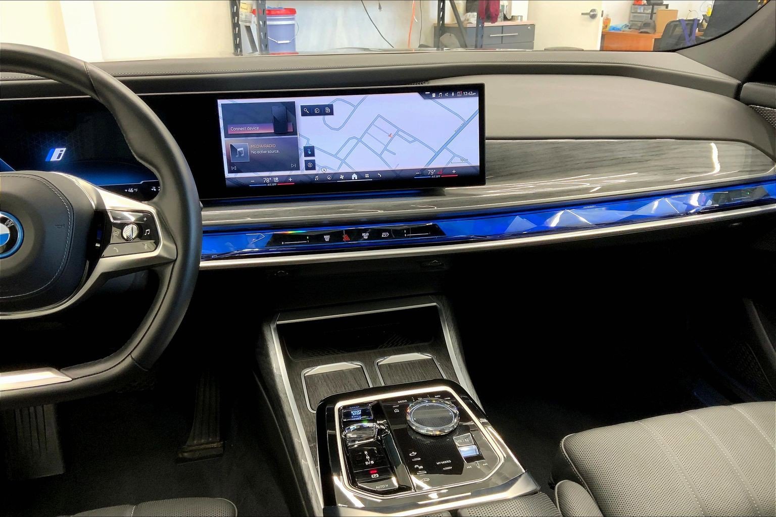 Used 2024 BMW i7 eDrive50 image 15