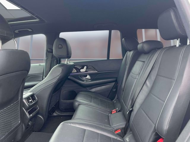 Used 2022 Mercedes-Benz GLS 450 4MATIC image 11