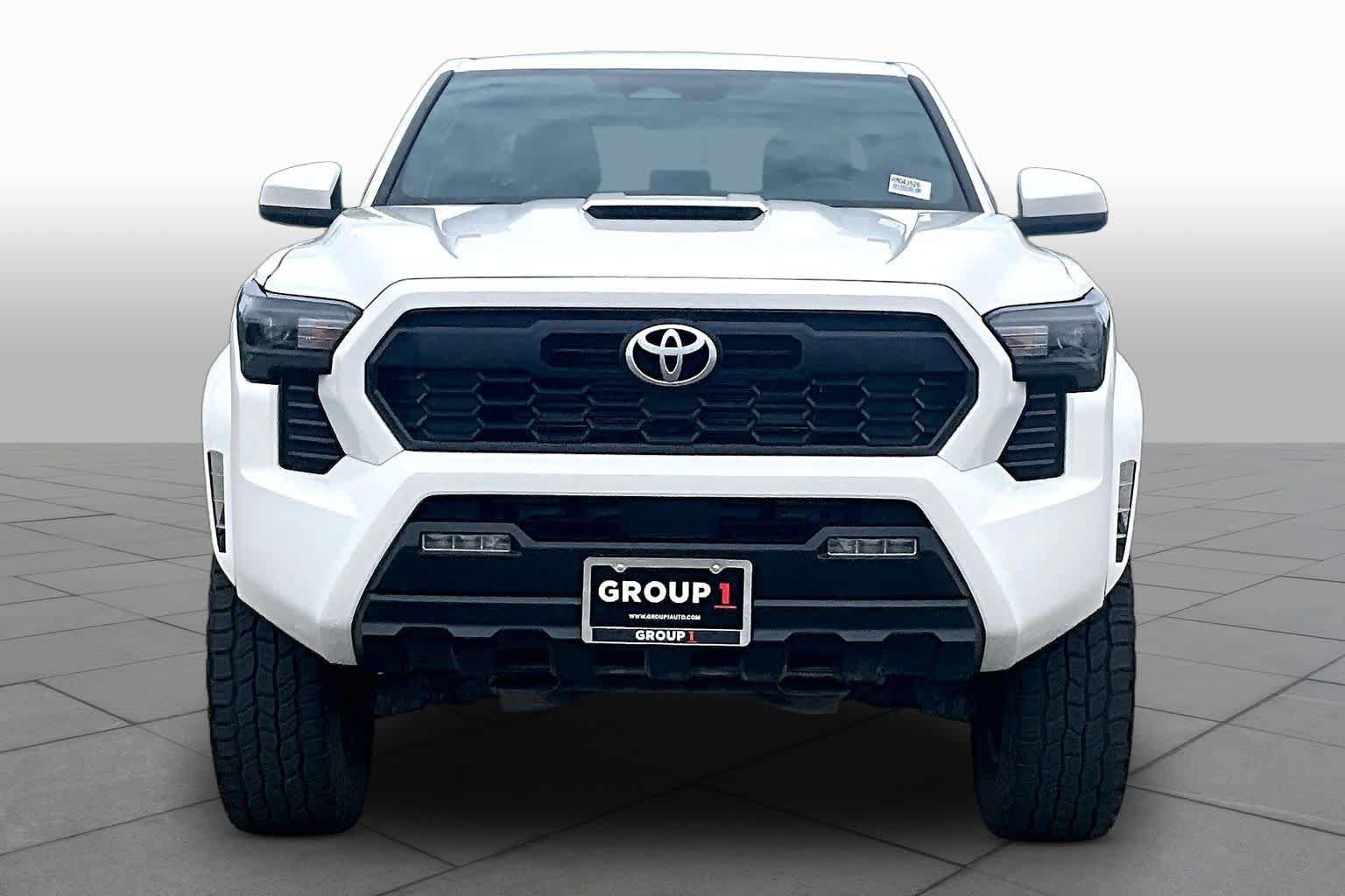 Used 2024 Toyota Tacoma TRD Sport AWD/4WD image 3