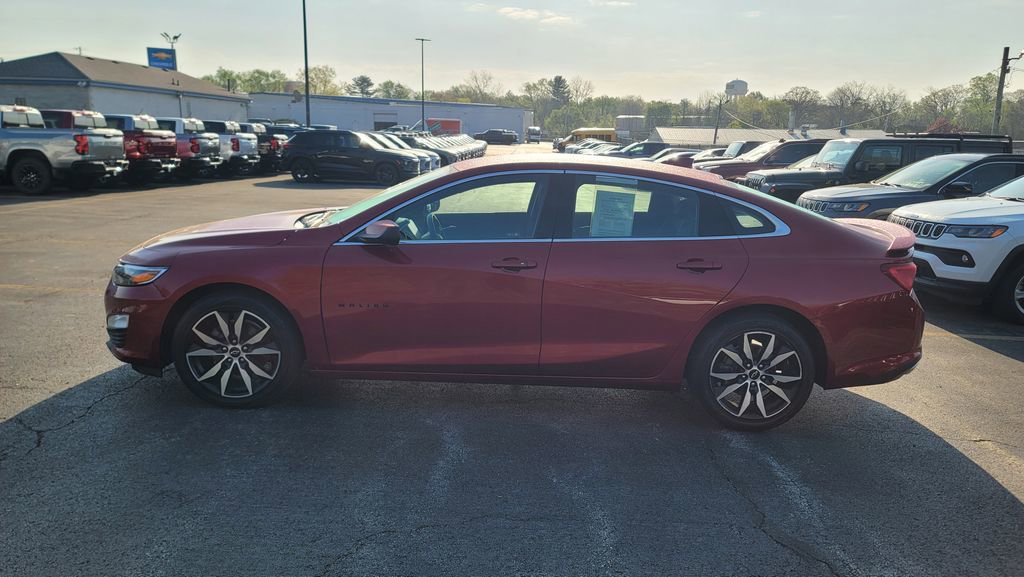 Used 2024 Chevrolet Malibu RS FWD image 3