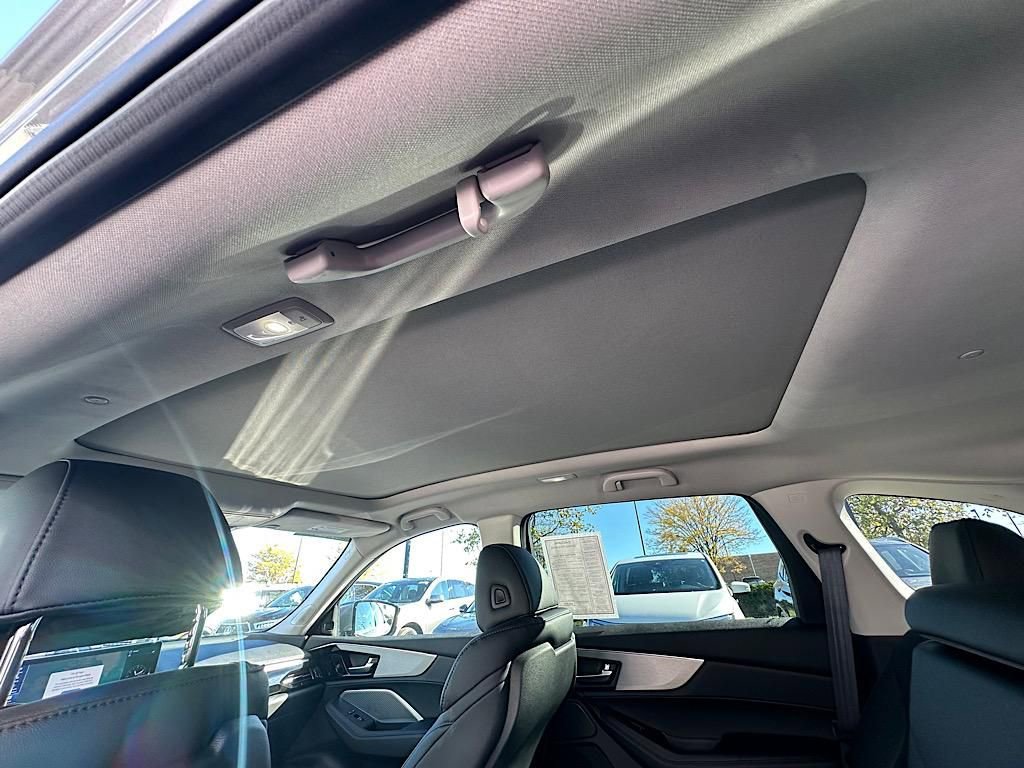 Certified 2025 Acura MDX SH-AWD image 23