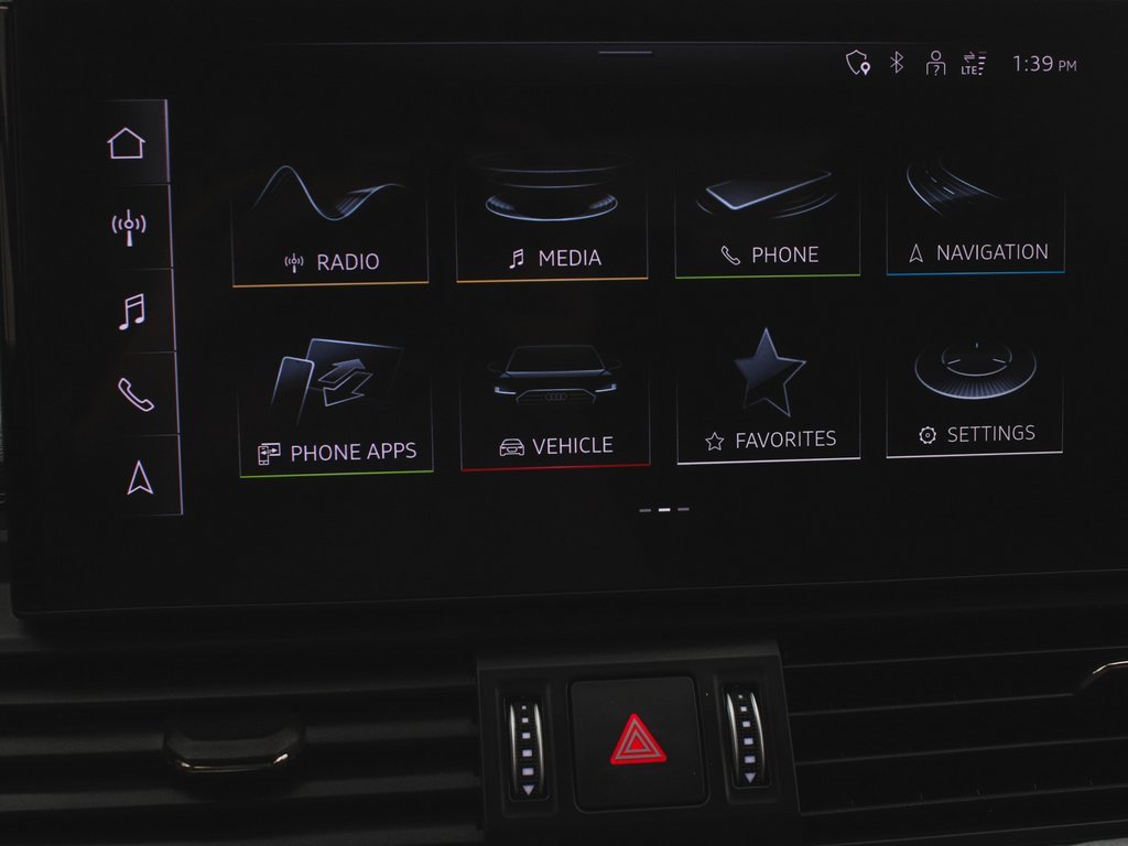 Used 2023 Audi SQ5 Premium w/ Convenience Package image 21