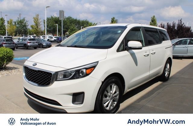 Used 2017 Kia Sedona LX FWD image 3