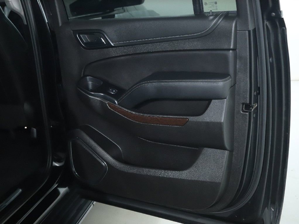 Used 2019 GMC Yukon XL SLT w/ Graphite Performance Edition image 33