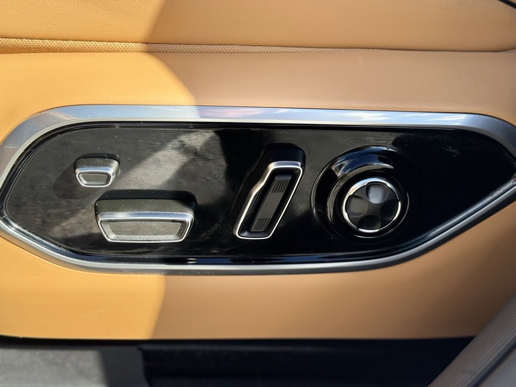 Used 2024 Jeep Grand Cherokee L Summit image 22