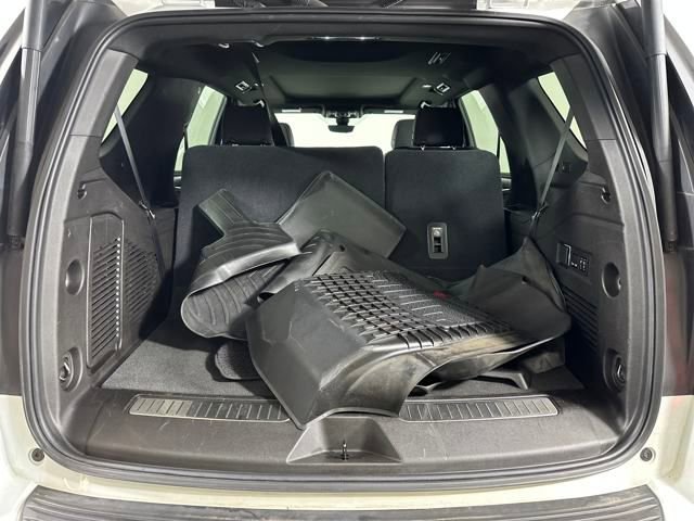 Used 2021 GMC Yukon Denali w/ Denali Premium Package image 26