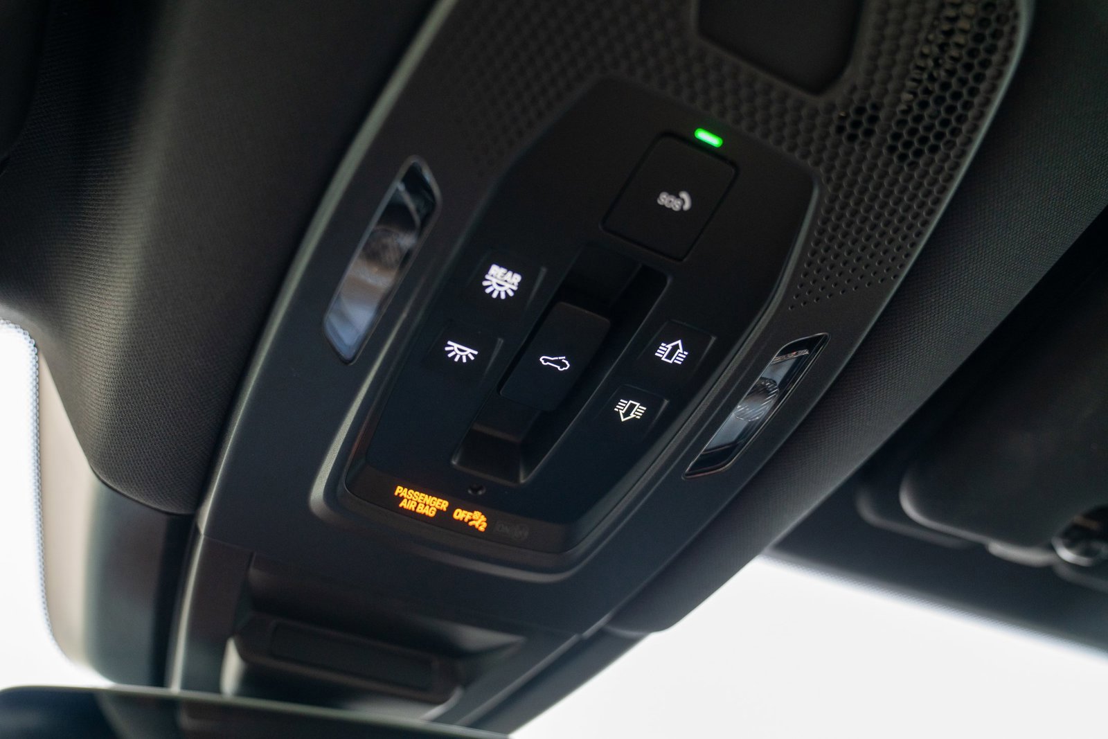 Used 2025 Porsche Cayenne image 21