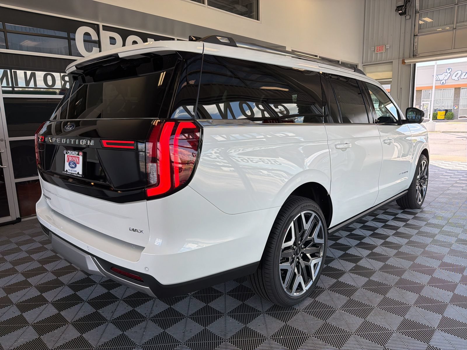 New 2026 Ford Expedition Max Platinum w/ Platinum Ultimate Package AWD/4WD image 6