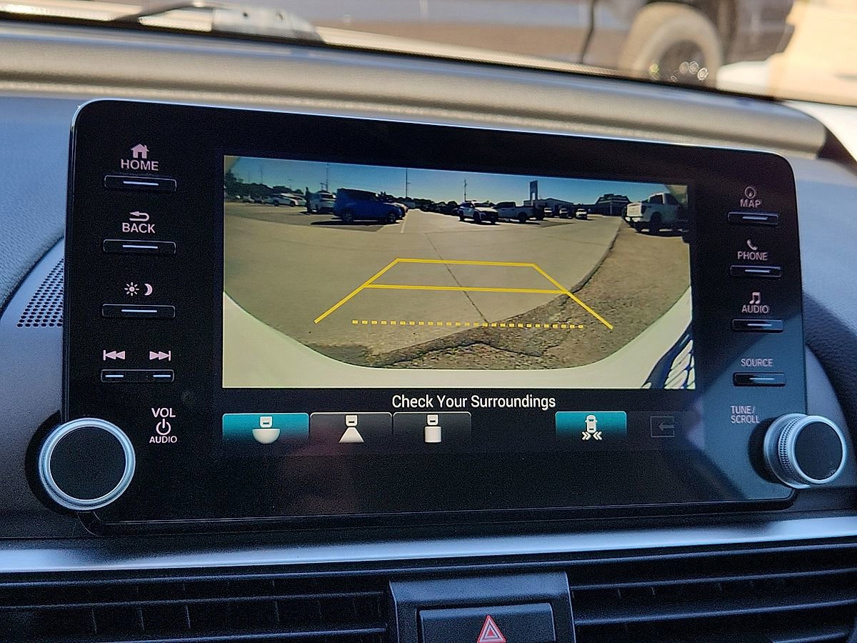 Used 2021 Honda Accord Touring image 8