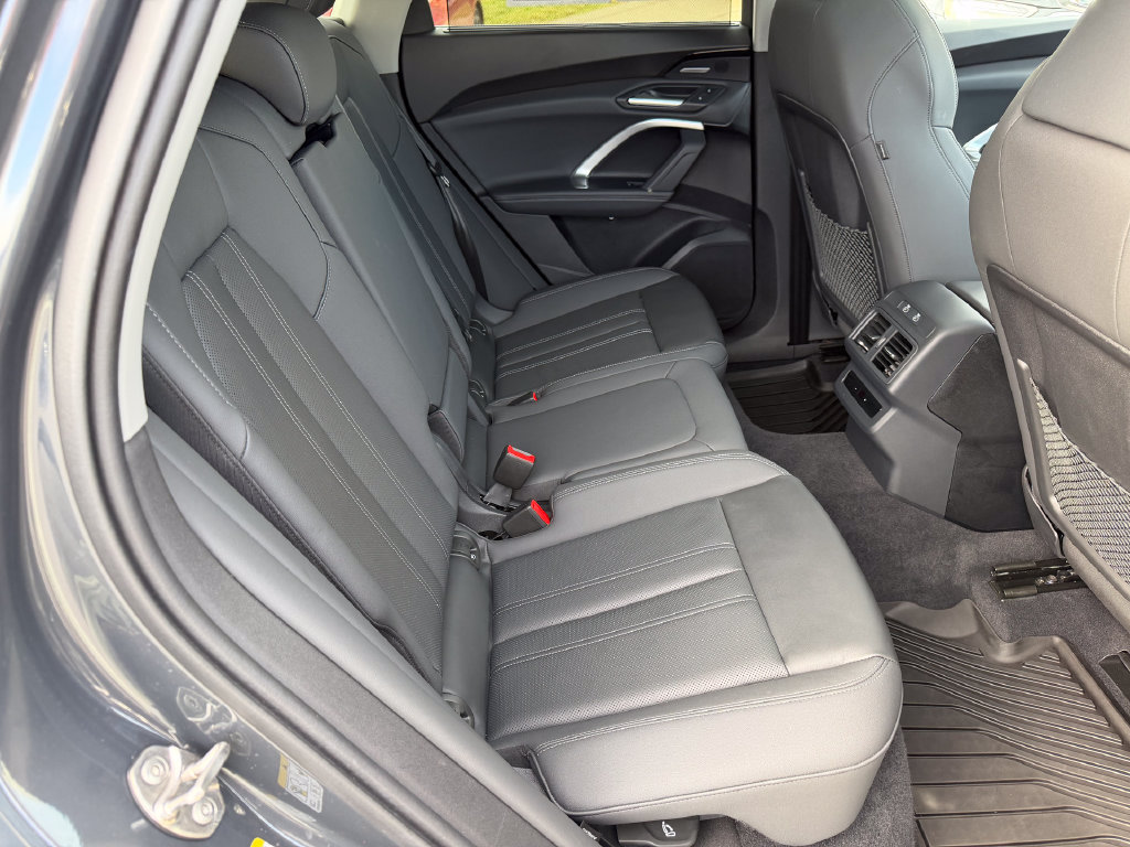 Certified 2025 Audi Q5 Premium Plus w/ Premium Plus AWD/4WD image 17